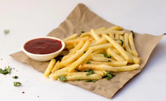 Ile kcal mają frytki z piekarnika? Zaskakujące fakty o kaloriach Ile kcal mają frytki z piekarnika? Zaskakujące fakty o kaloriach