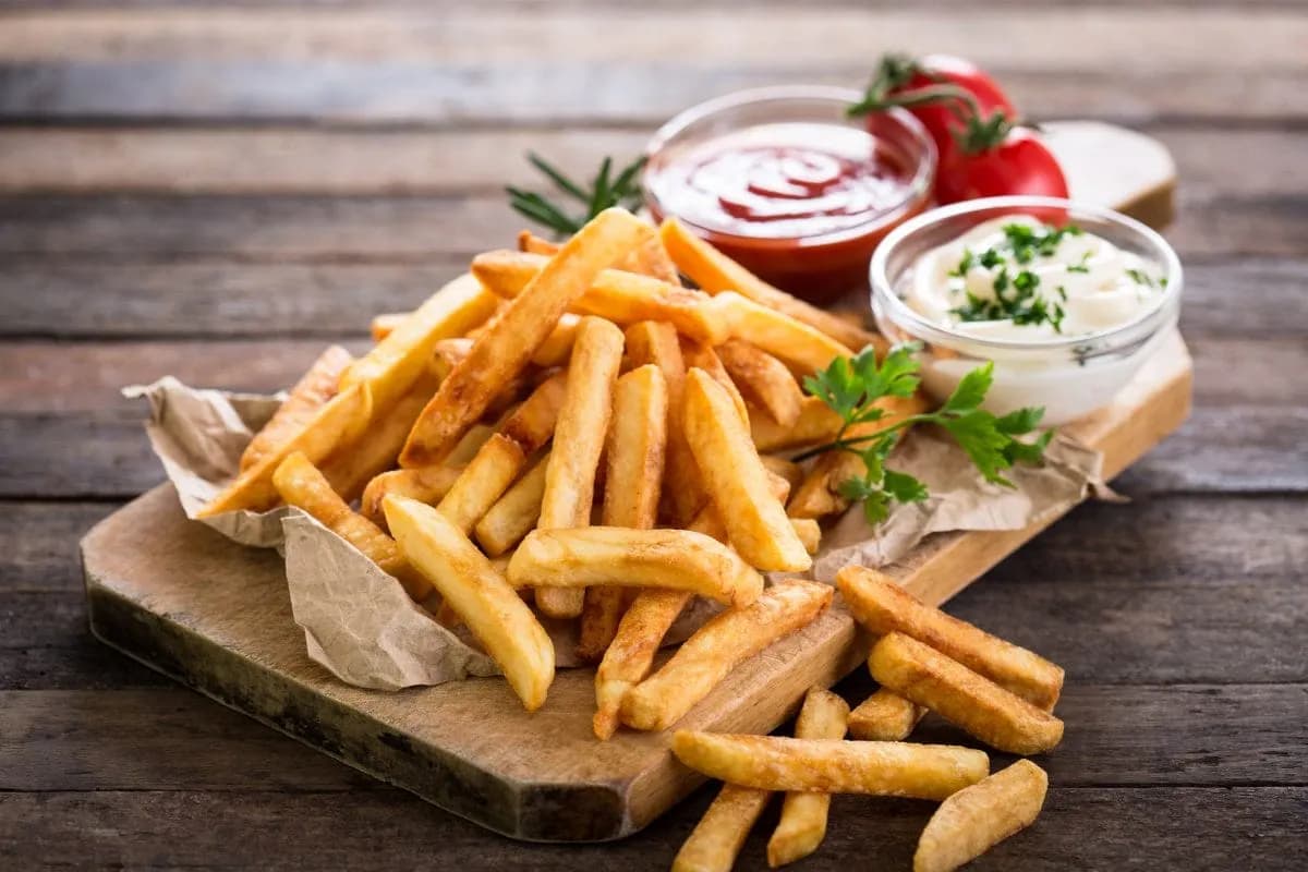 Szybkie i proste sposoby na frytki – co do frytek na szybko? Szybkie i proste sposoby na frytki – co do frytek na szybko?