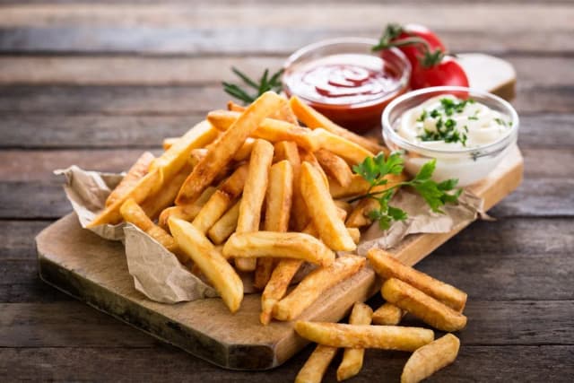 Szybkie i proste sposoby na frytki – co do frytek na szybko? Szybkie i proste sposoby na frytki – co do frytek na szybko?